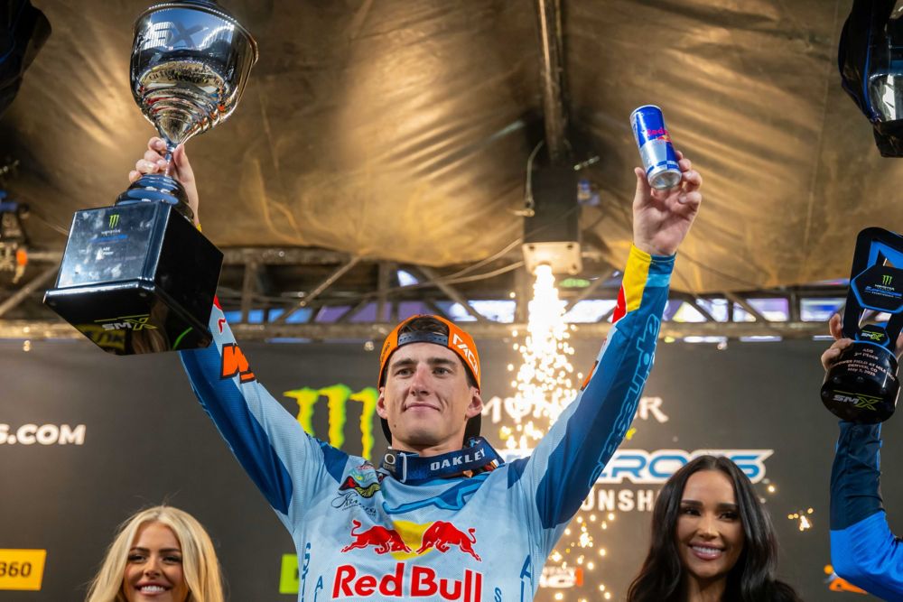Sexton Wins Denver SX as Title Fight Heats Up in 450SX | KTM